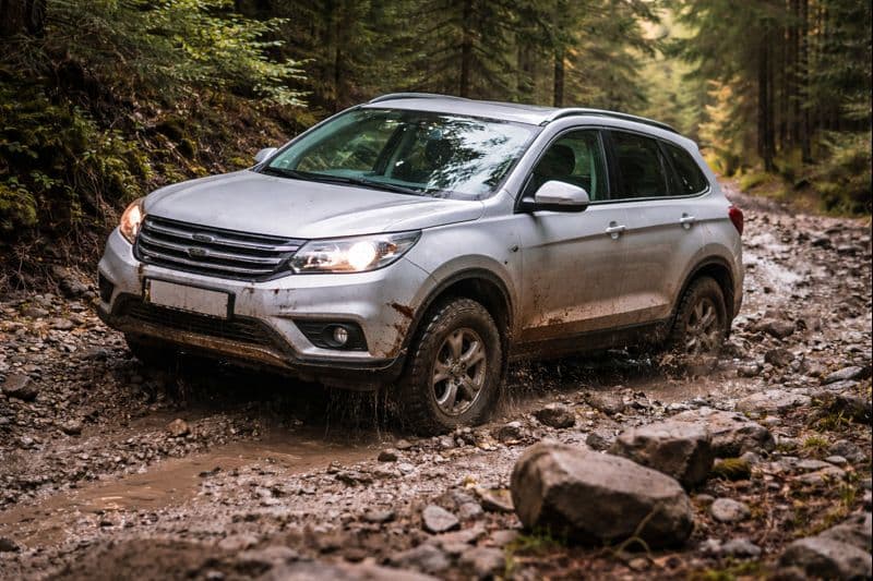 Czy seryjny SUV ma sens w off-roadzie